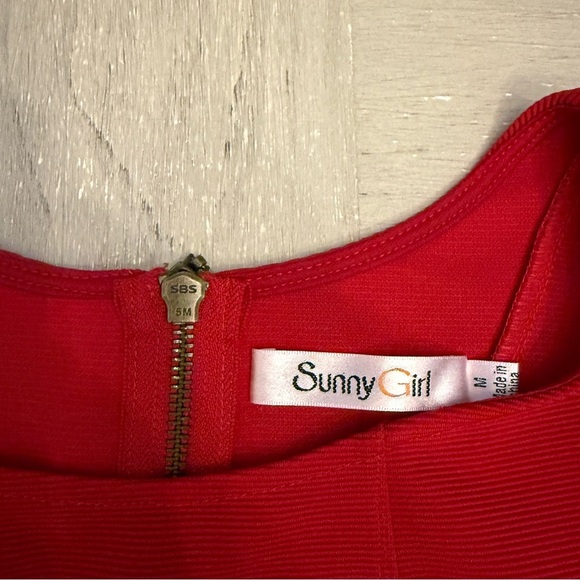 Sunny Girl Red A-Line Scoop Neck Midi Dress - Picture 4 of 8